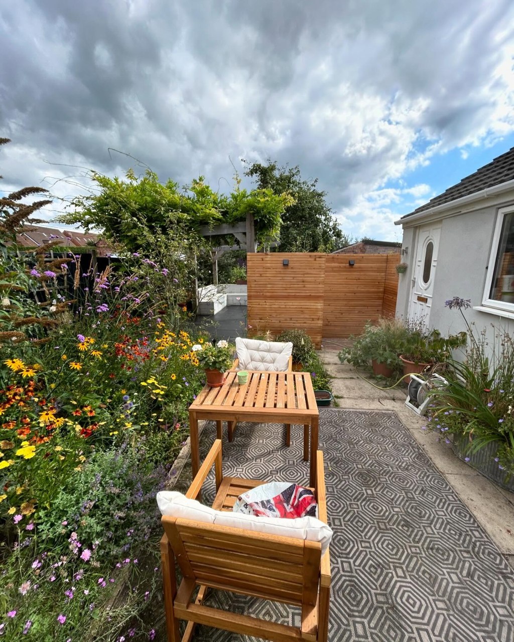 Creating a secret garden&nbsp;feel